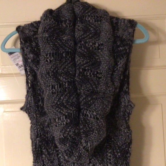 Stile Benetton Black and Grey Sweater Dress - Picture 3 of 7